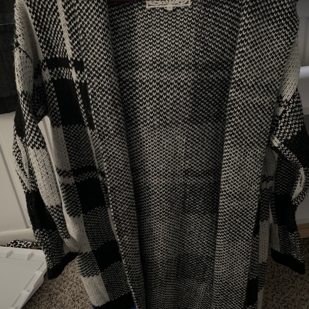 NWOT Cardigan - Picture 2 of 3